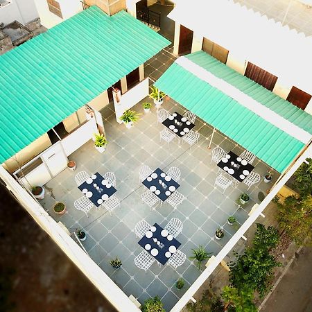 The Kesar Niwas Hotel Удайпур Екстериор снимка