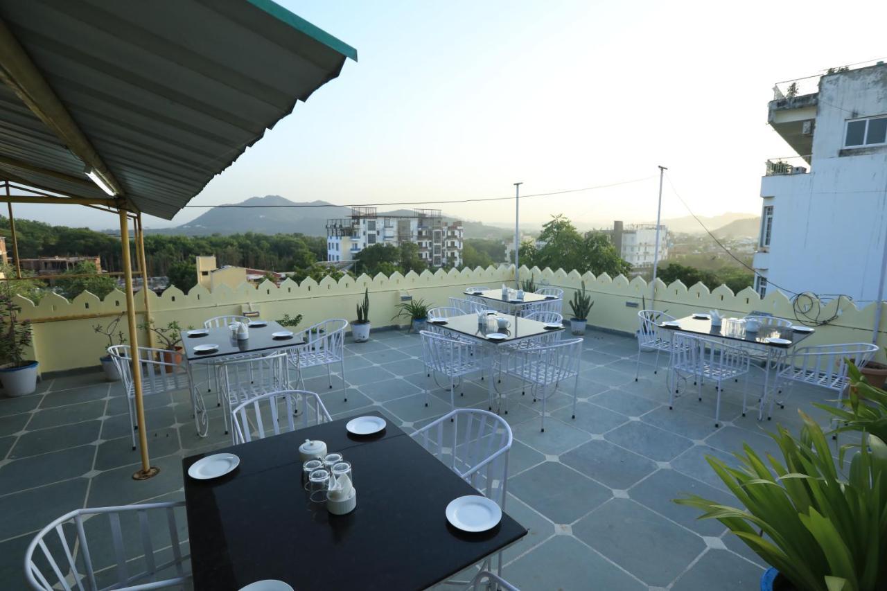 The Kesar Niwas Hotel Удайпур Екстериор снимка