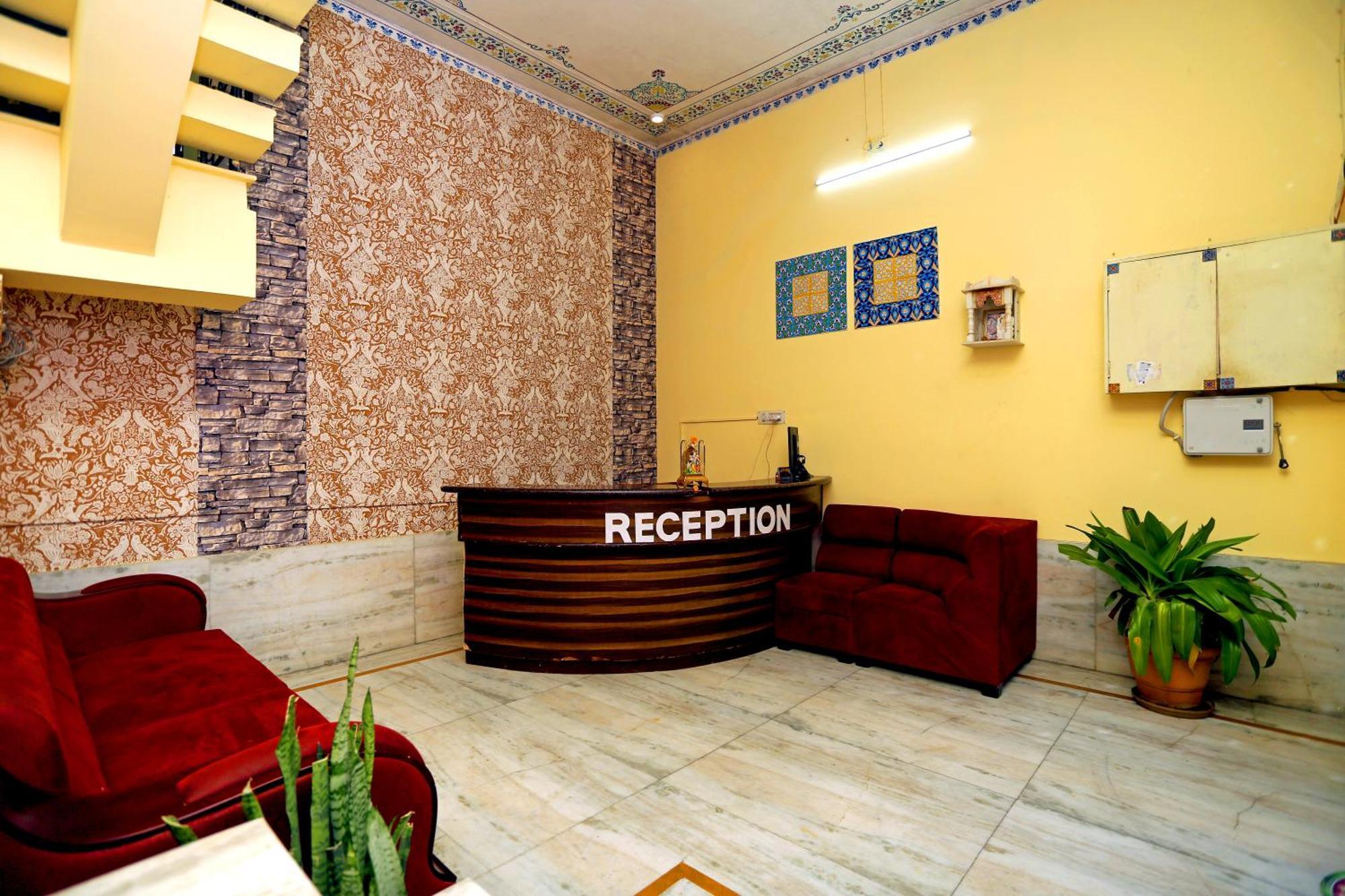The Kesar Niwas Hotel Удайпур Екстериор снимка