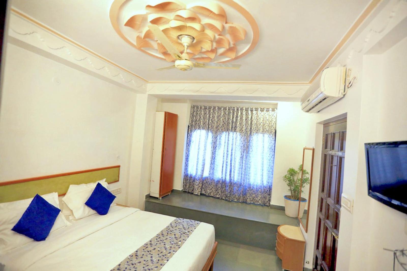 The Kesar Niwas Hotel Удайпур Екстериор снимка